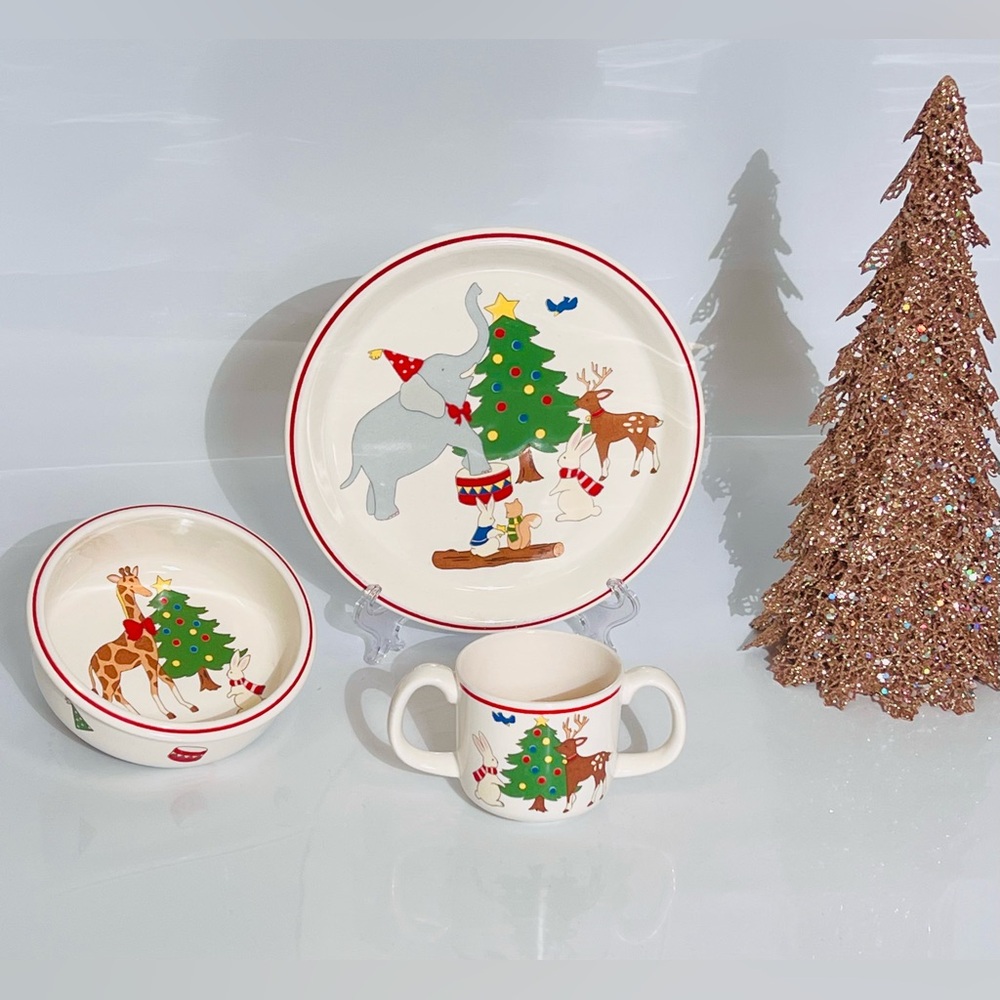 Mikasa Fun Christmas Children’s 3-piece dish set,plate,bowl, & two-handled cup